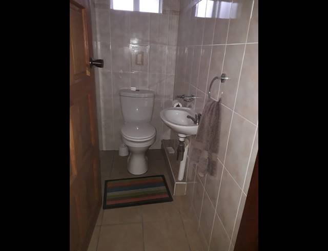 4 BEDROOM HOUSE FOR SALE IN TRUROLANDS